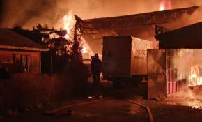 Megaataque incendiario destruyó 4 casas, dos bodegas y 7 vehículos en Cañete